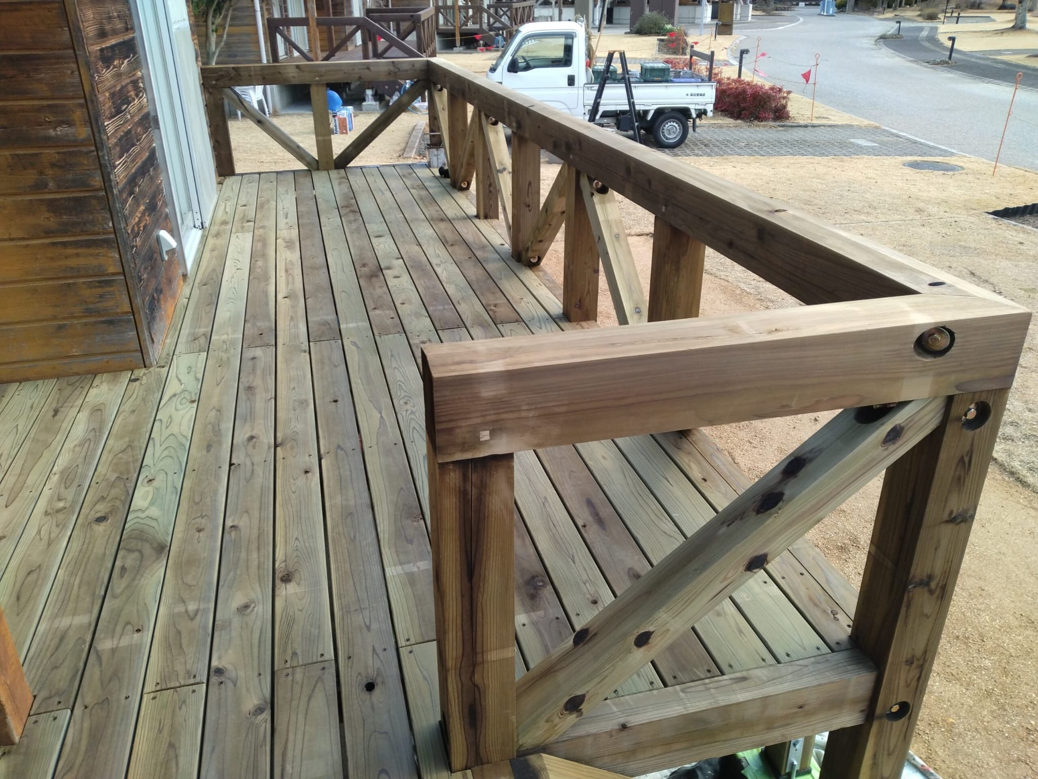 ウッドデッキ塗装