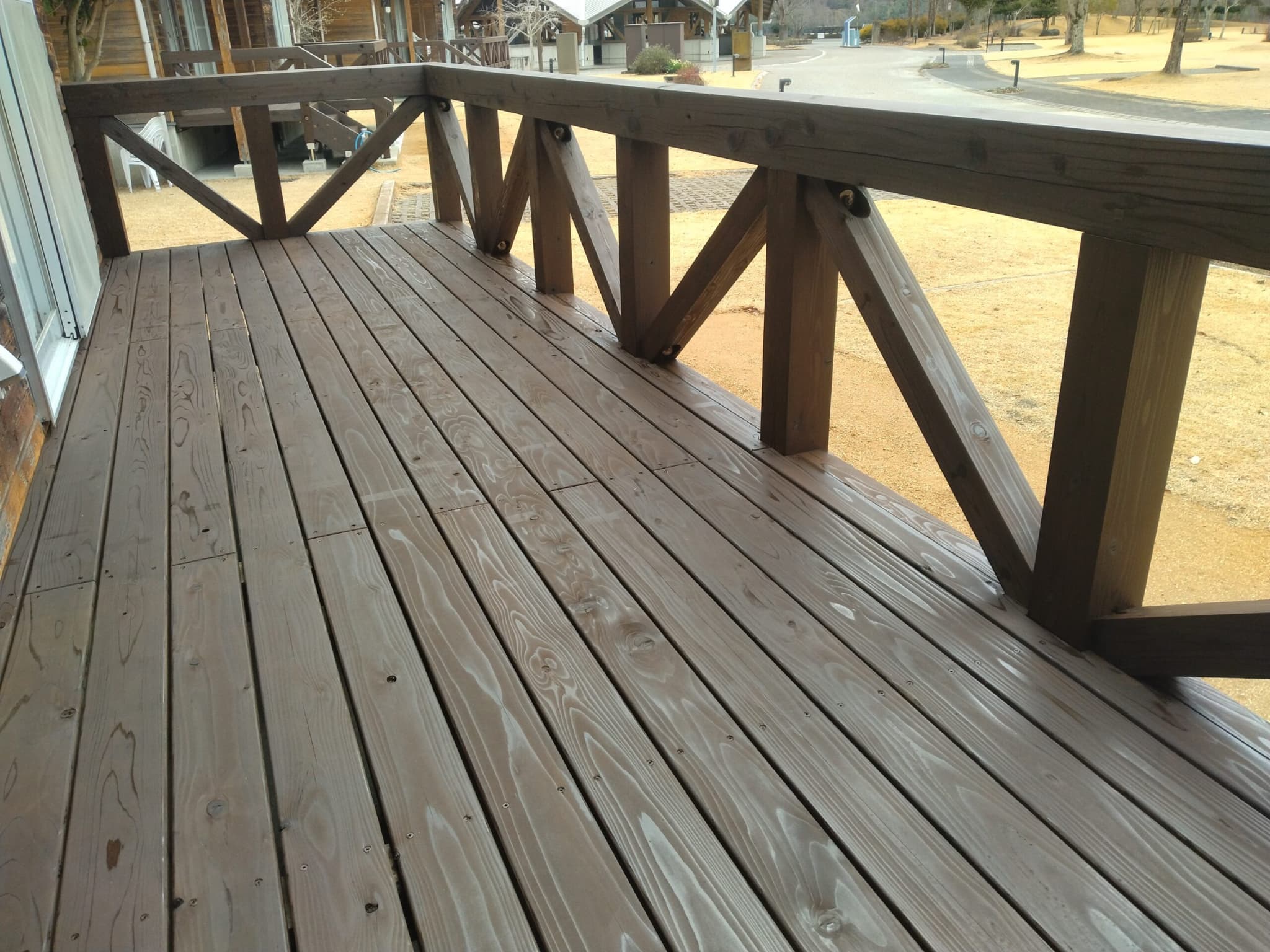 ウッドデッキ塗装